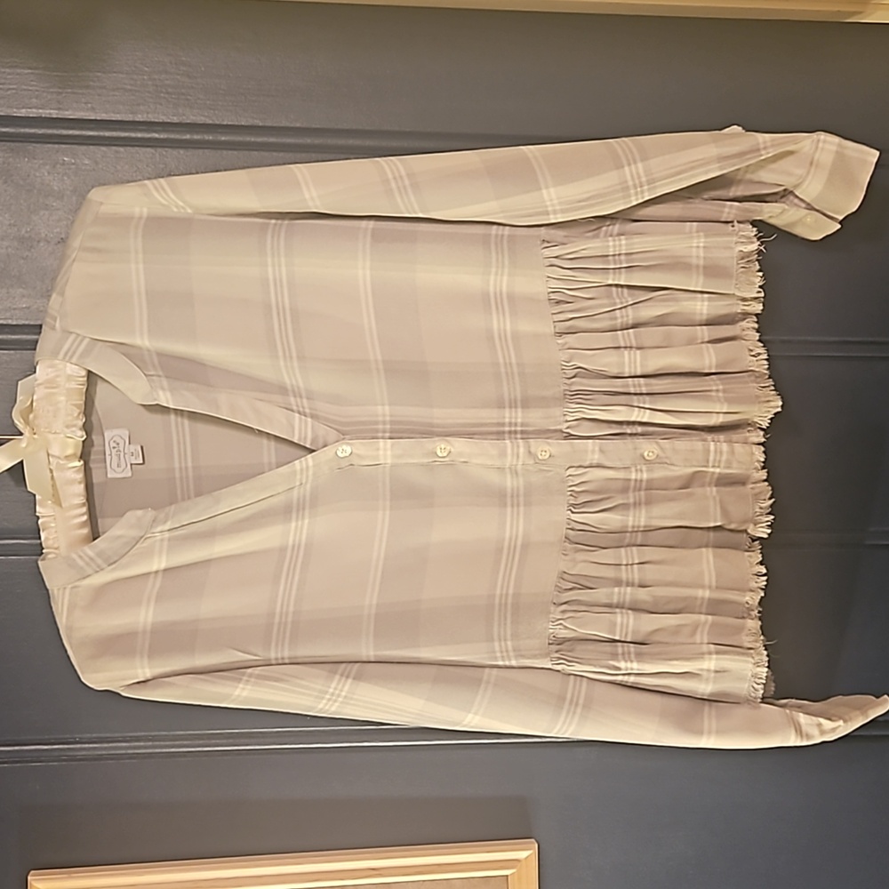 Umgee grey & cream plaid ruffled shirt